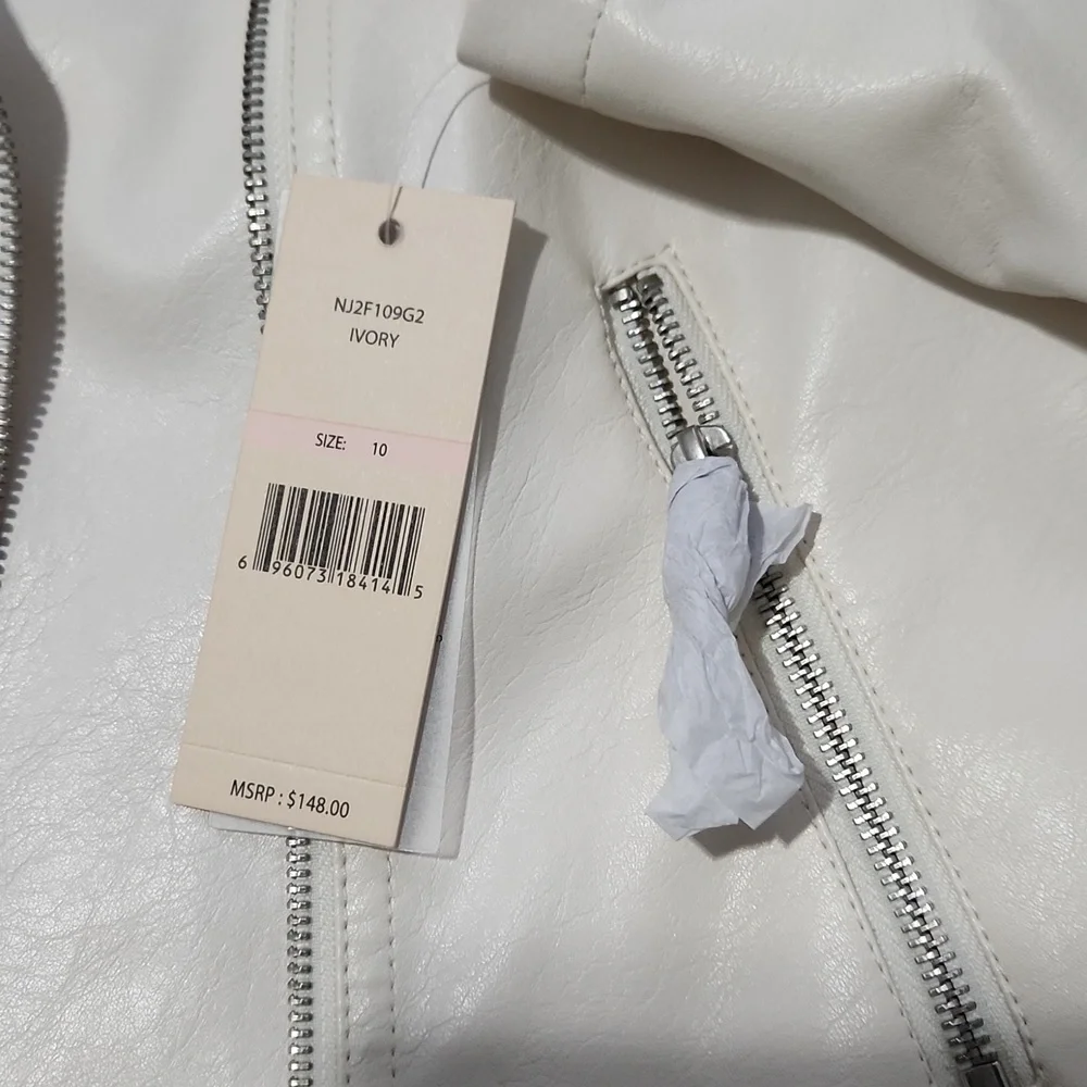 Jacket - Picture 10 of 11